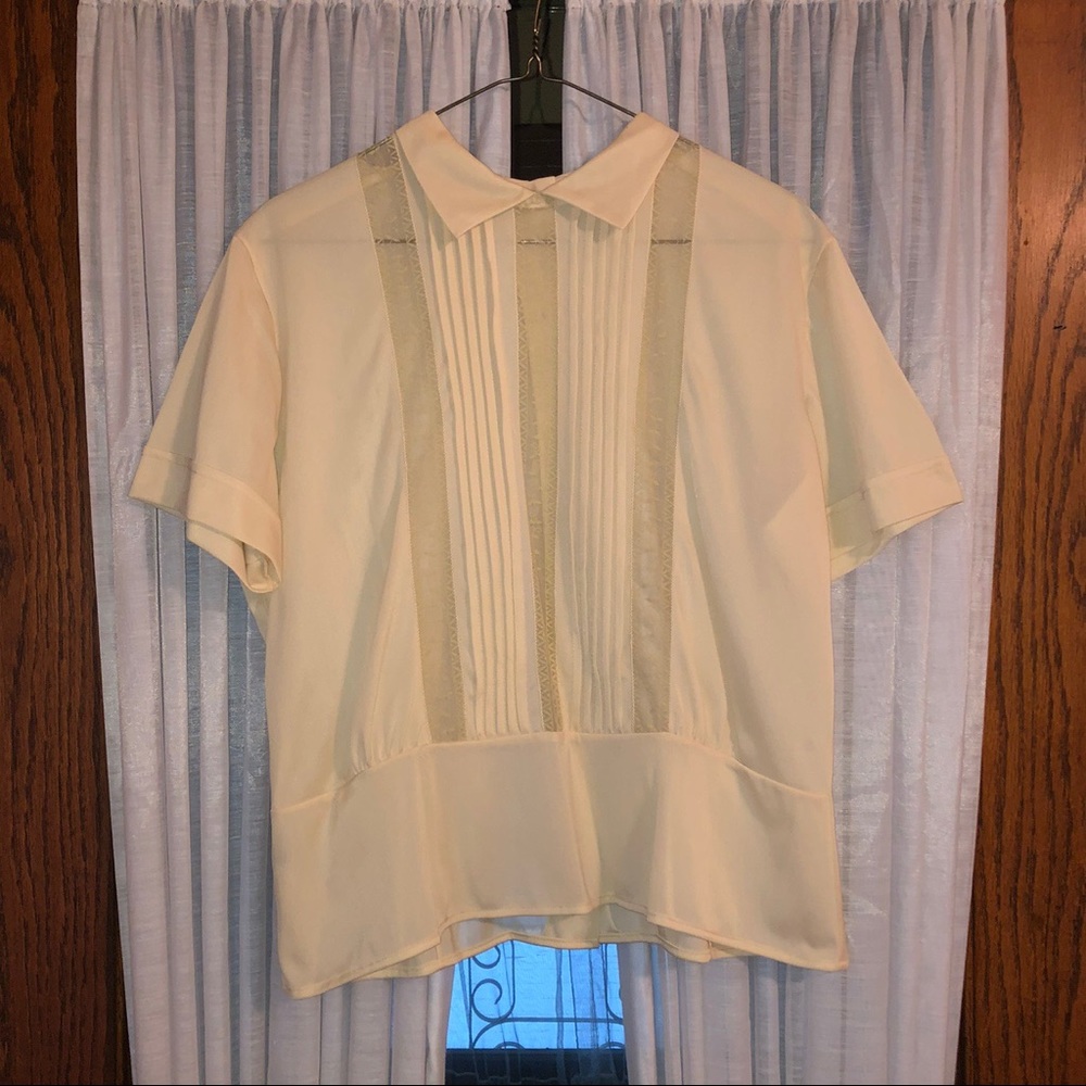 Vintage cream blouse with Collar, Pleats, sheer lace windows, Buttons in back